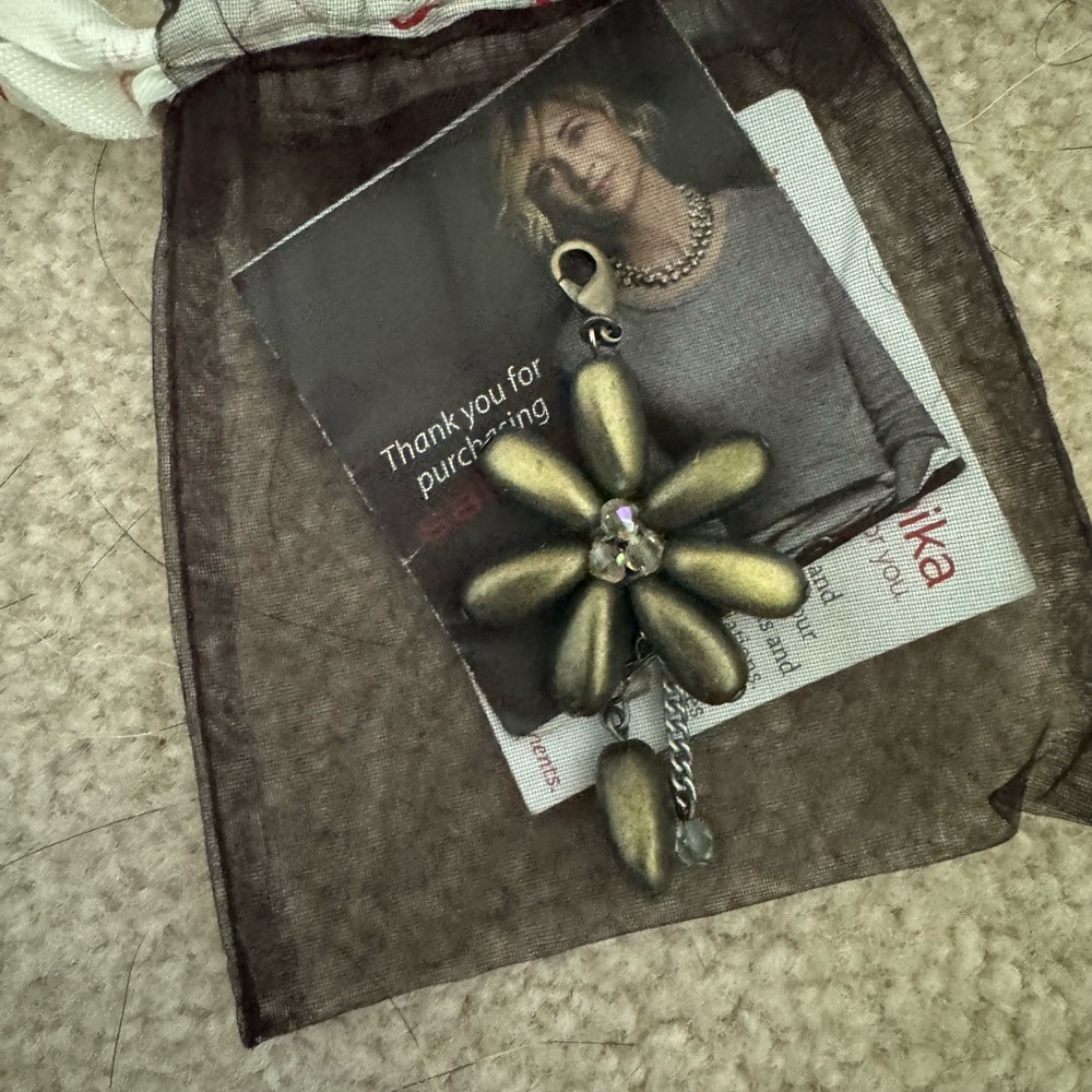 Sabika Flower Charm Pendant